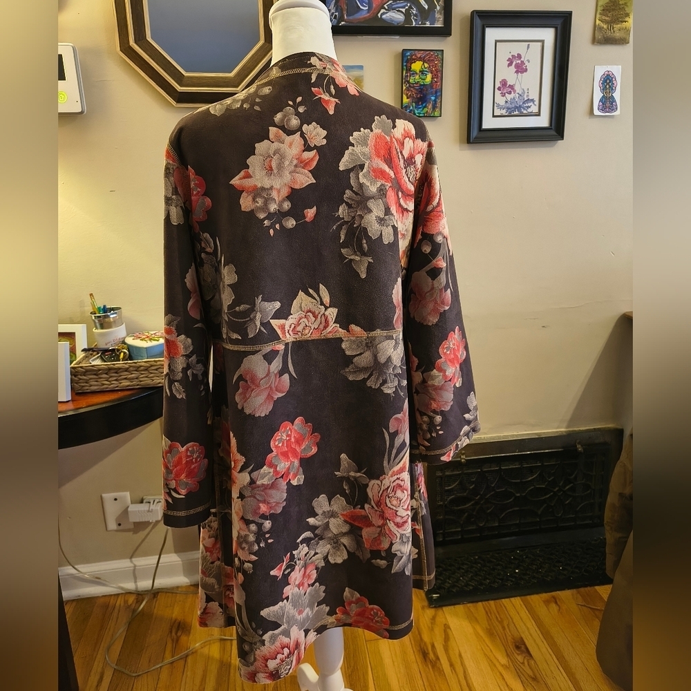 Solitaire Multicolor Floral Patterned Soft Sweater/ Cover Up - Picture 2 of 4